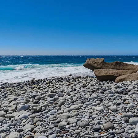 Sea View Red Summer Breeze Apartman *