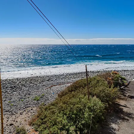 Sea View Red Summer Breeze アパート *